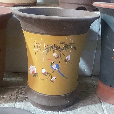 中国宜兴紫砂花盆，