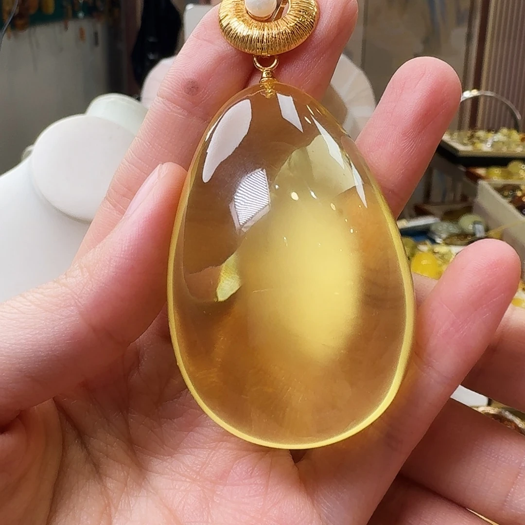琥珀未镶嵌颈饰吊坠