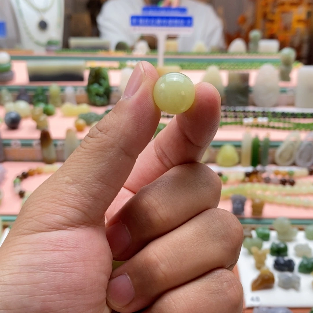 和田玉未镶嵌吊坠(不含链)