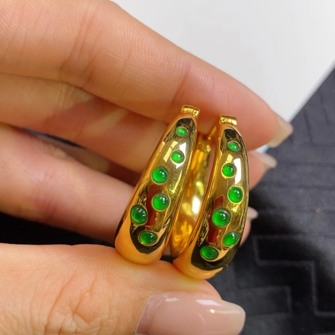 翡翠18K金镶嵌耳饰满绿蛋面耳饰