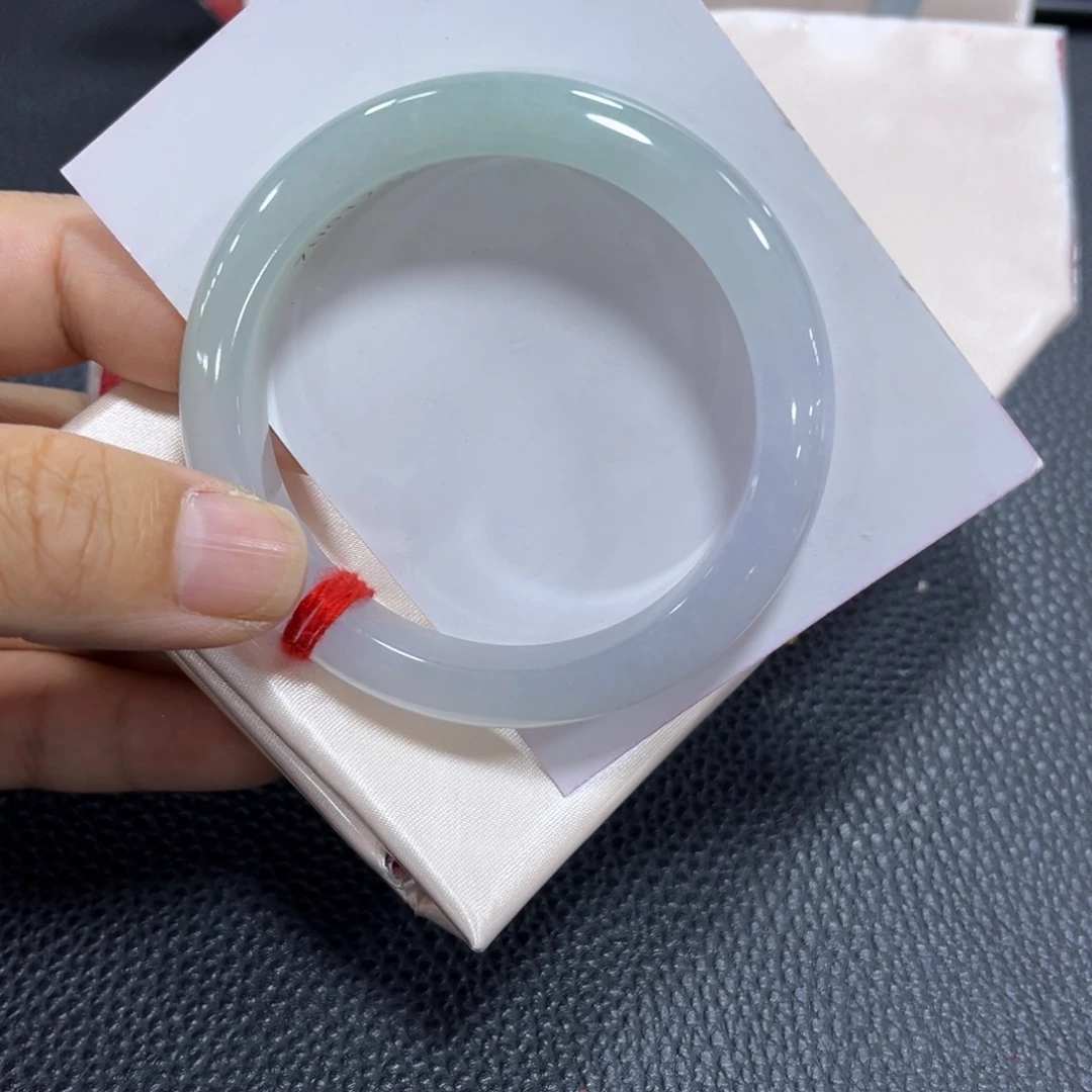 翡翠未镶嵌手镯手镯