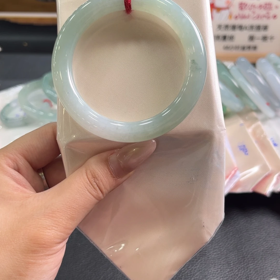 翡翠未镶嵌手镯54圆条