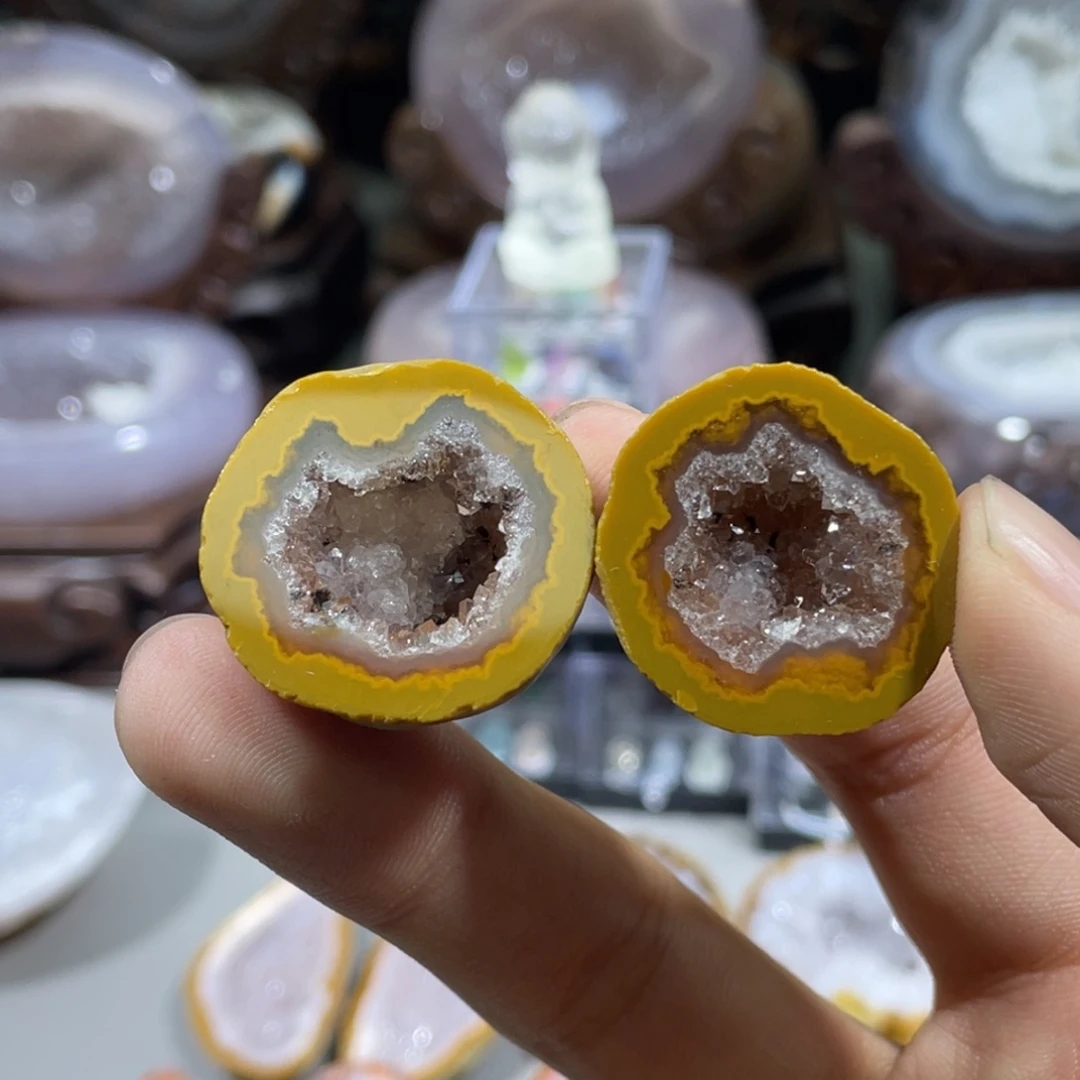 大型摆件（非配饰）未镶嵌水晶战国红