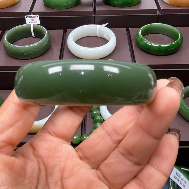 和田玉未镶嵌手镯56.57