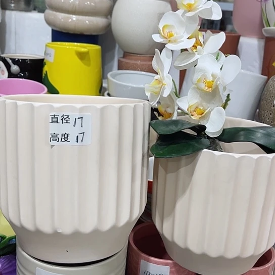 多肉绿植陶瓷花盆9.9包邮，有孔