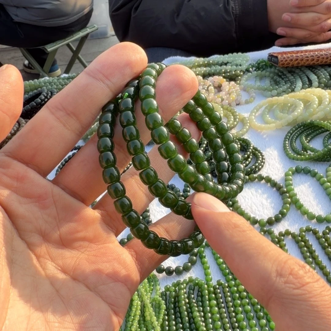 和田玉未镶嵌车挂拍一发一多样性