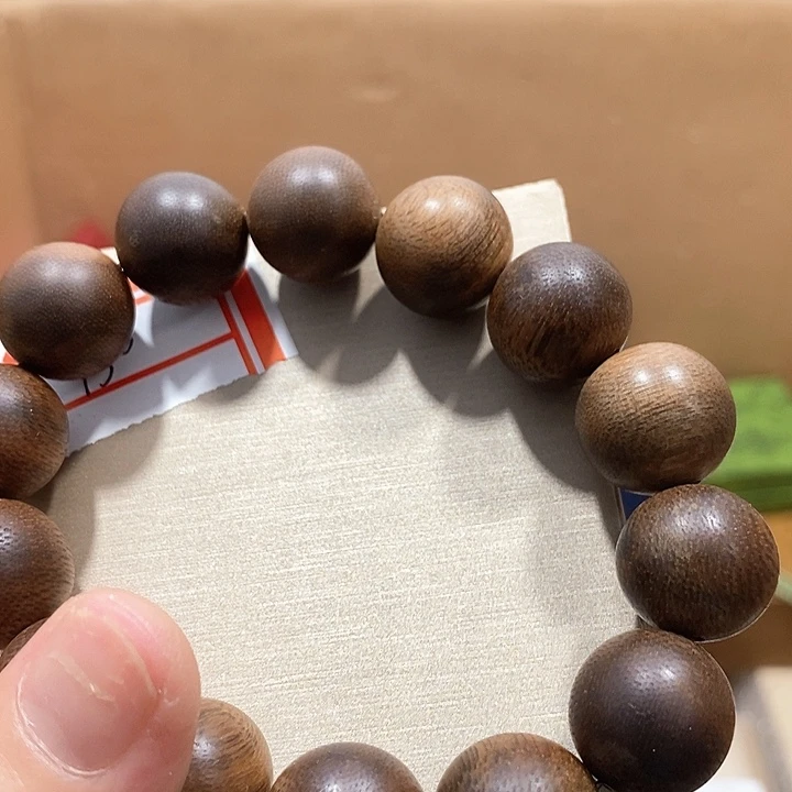 周***鈺石英石铁合金精美手手链链工艺品一个