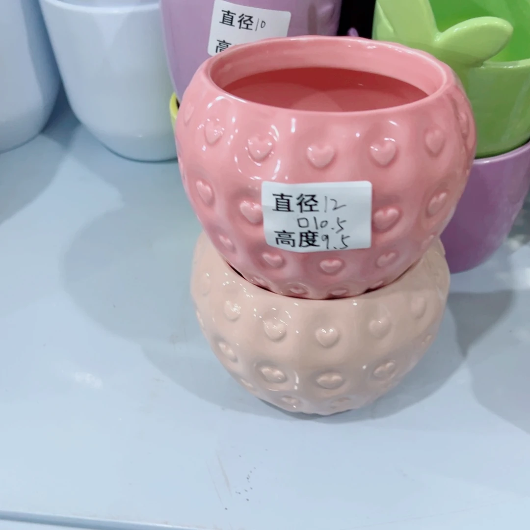 有孔，陶瓷花盆满10米包邮发货。