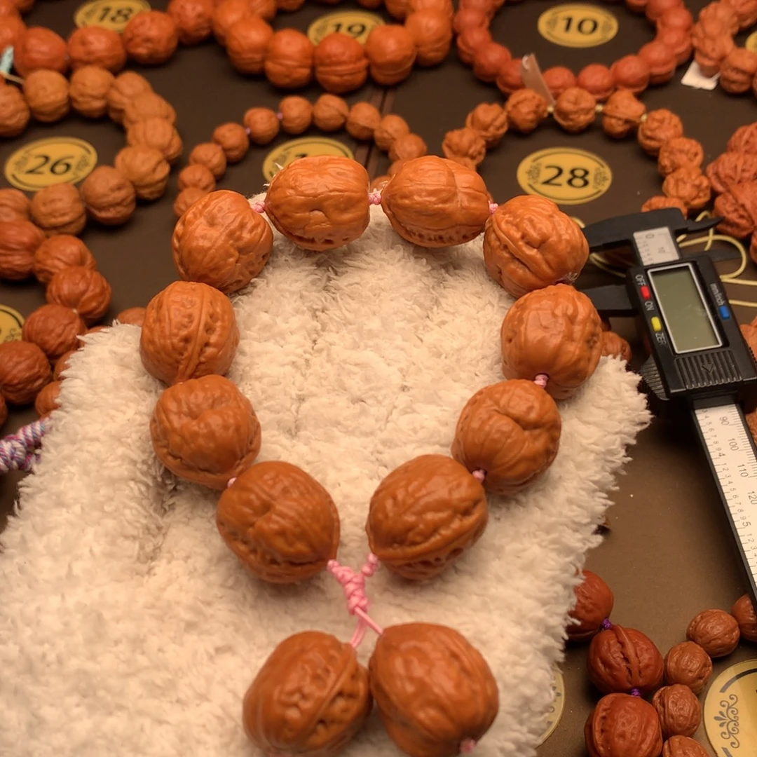 文玩核桃手串20尺寸