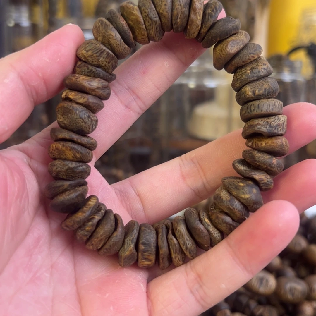 ༺***༻手串沉香乌身圆叶手串25+