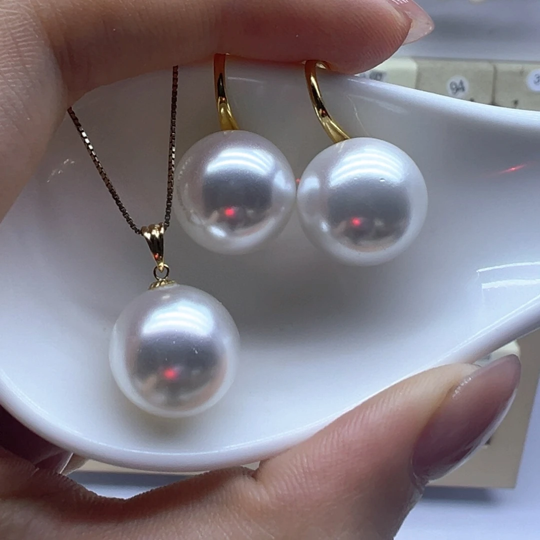 淡水珍珠18K金镶嵌吊坠(赠链)