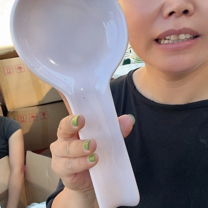 外贸尾单高温陶瓷微瑕粉色勺碟