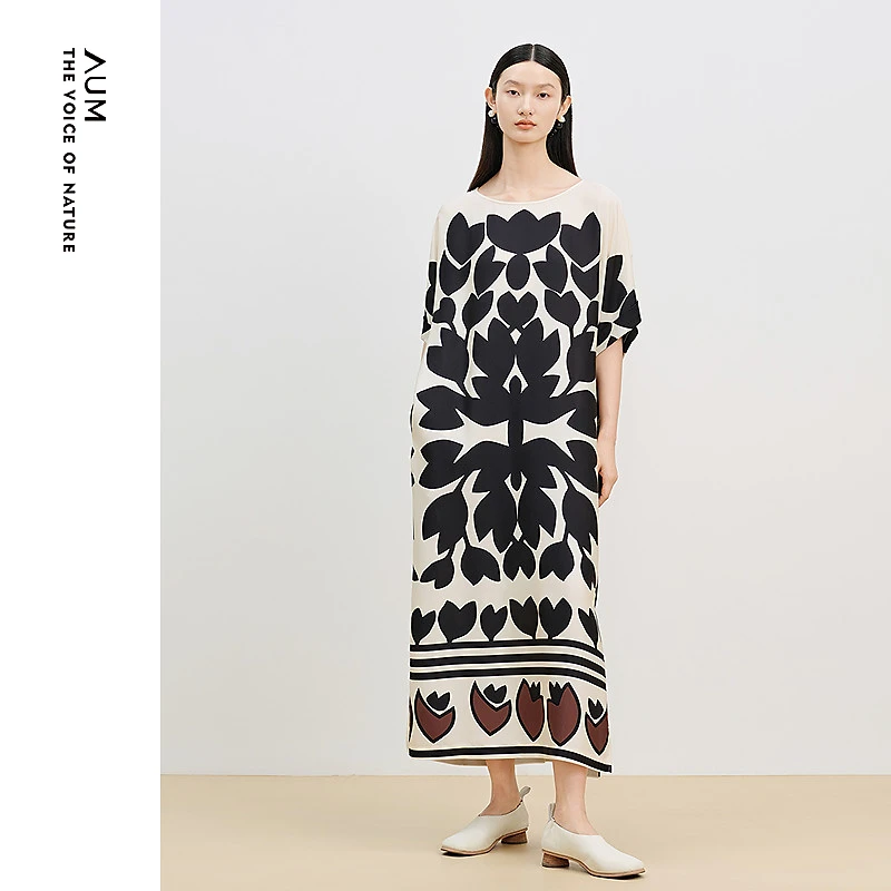AUM24年秋季女装设计师款气质时尚印花宽松连衣裙M1EG30646