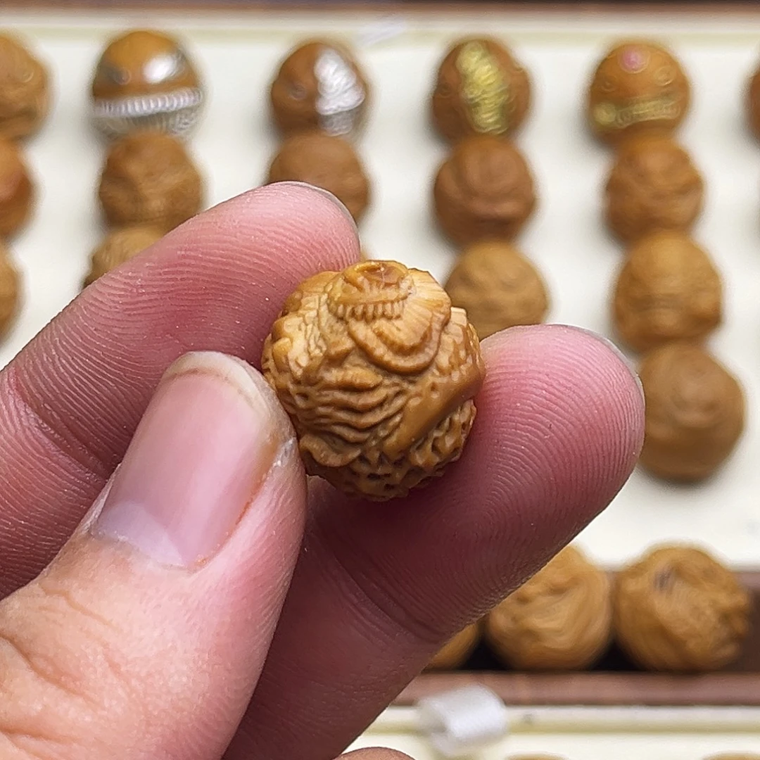 吊坠猴头核桃半身毒液16