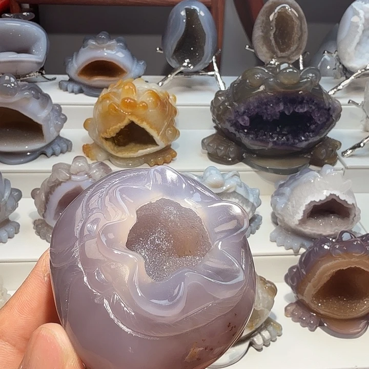 玛瑙/玉髓未镶嵌摆件工艺品雕刻小钱袋