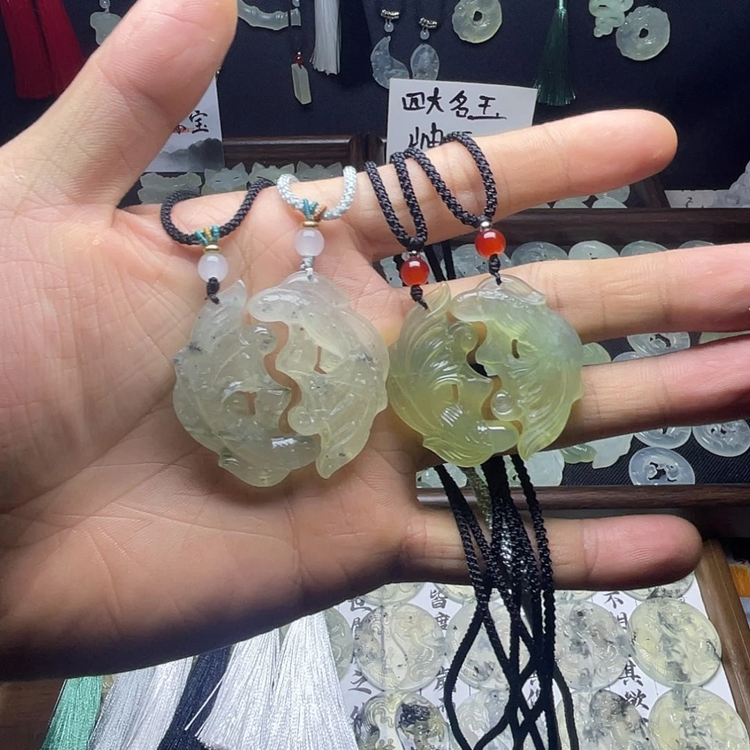 岫玉未镶嵌双鱼玉佩吊坠项链
