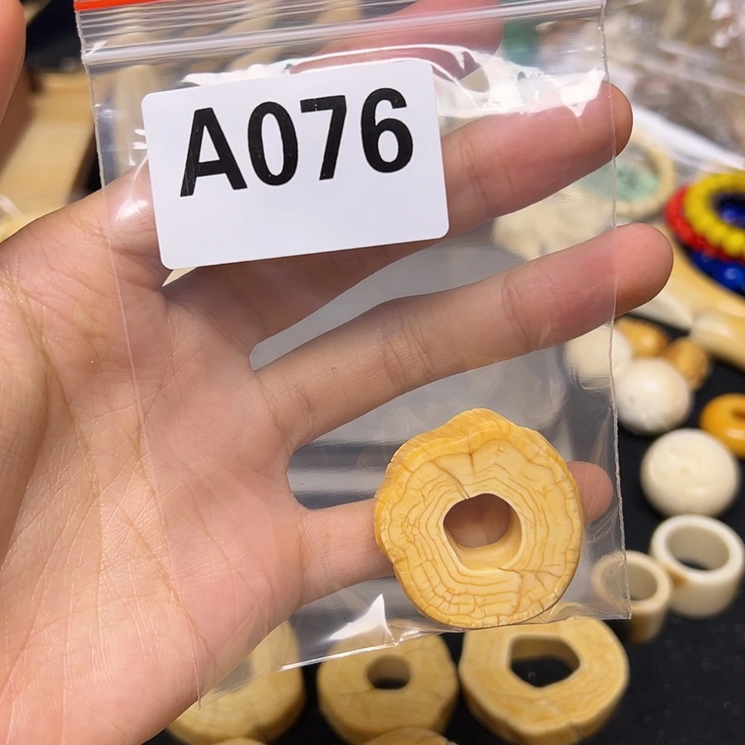 ღ****天然猛犸象牙雕刻品