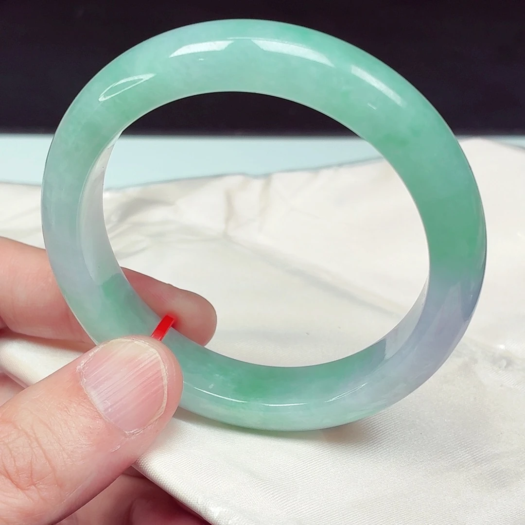 翡翠未镶嵌手镯57.6圈