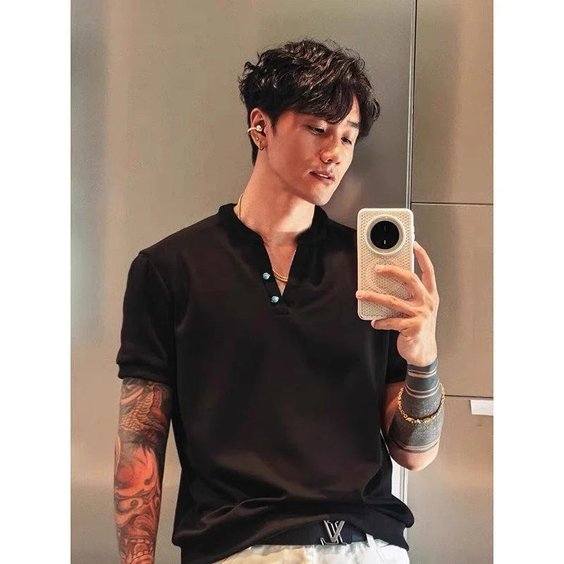 黑色V领痞帅高级感t恤男夏季cleanfit正肩短袖美式运动健身半截袖