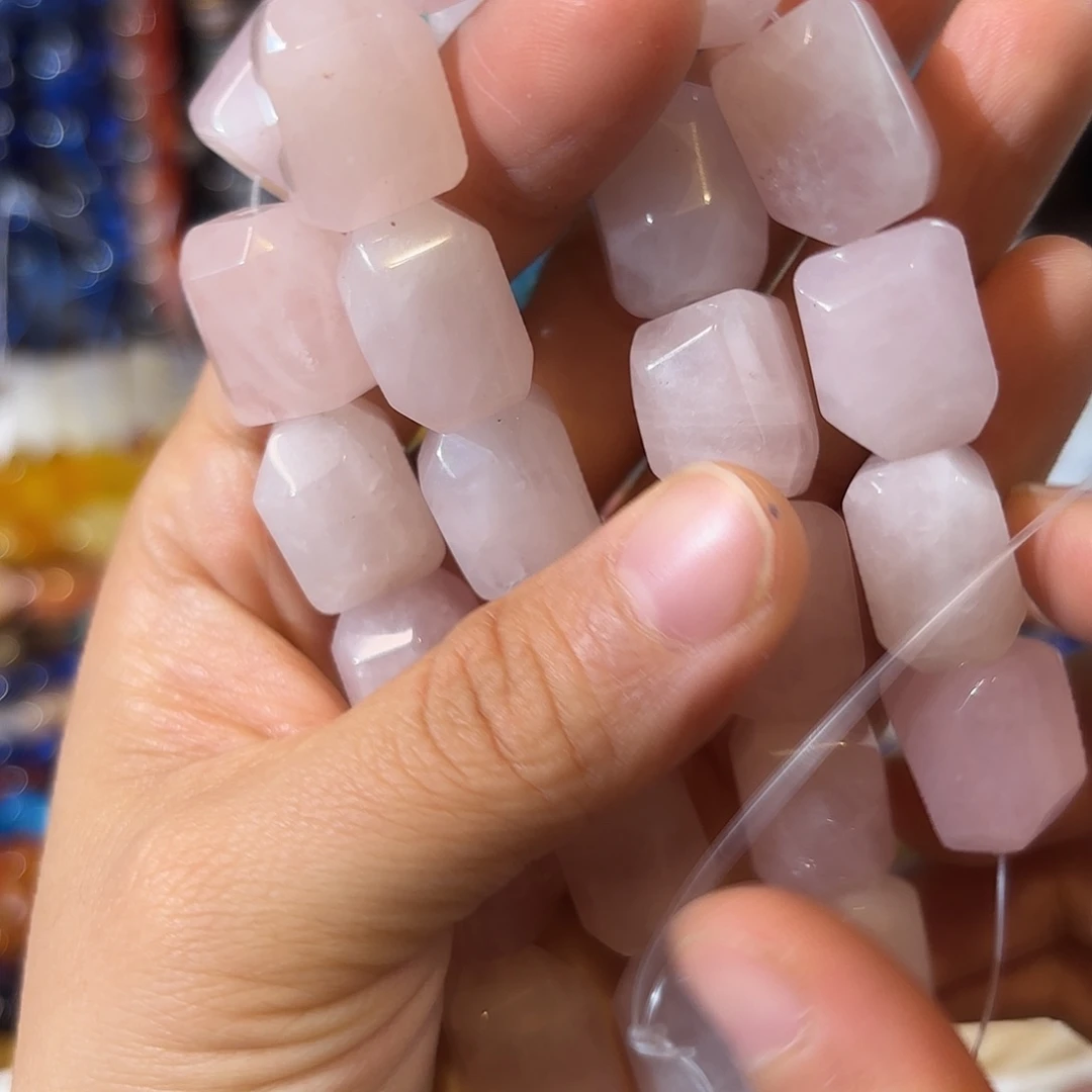 玛瑙/玉髓合金珠宝半成品粉水一条