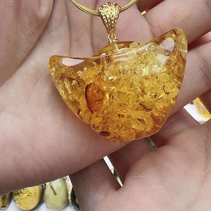 琥珀未镶嵌珠宝奇石