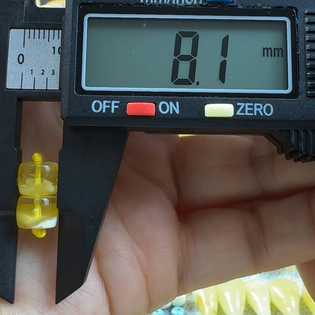 蜜蜡未镶嵌裸石12杂