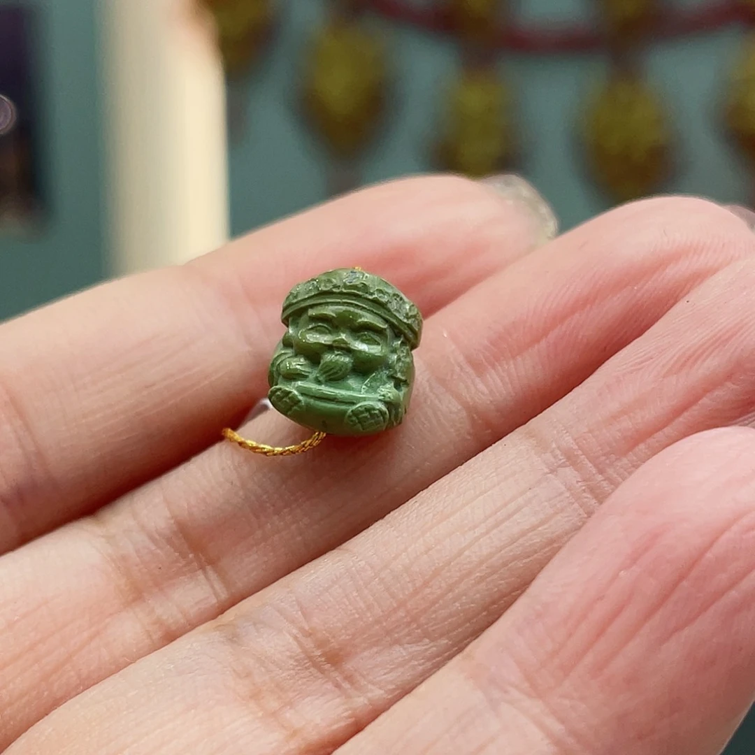 绿松石颈饰未镶嵌