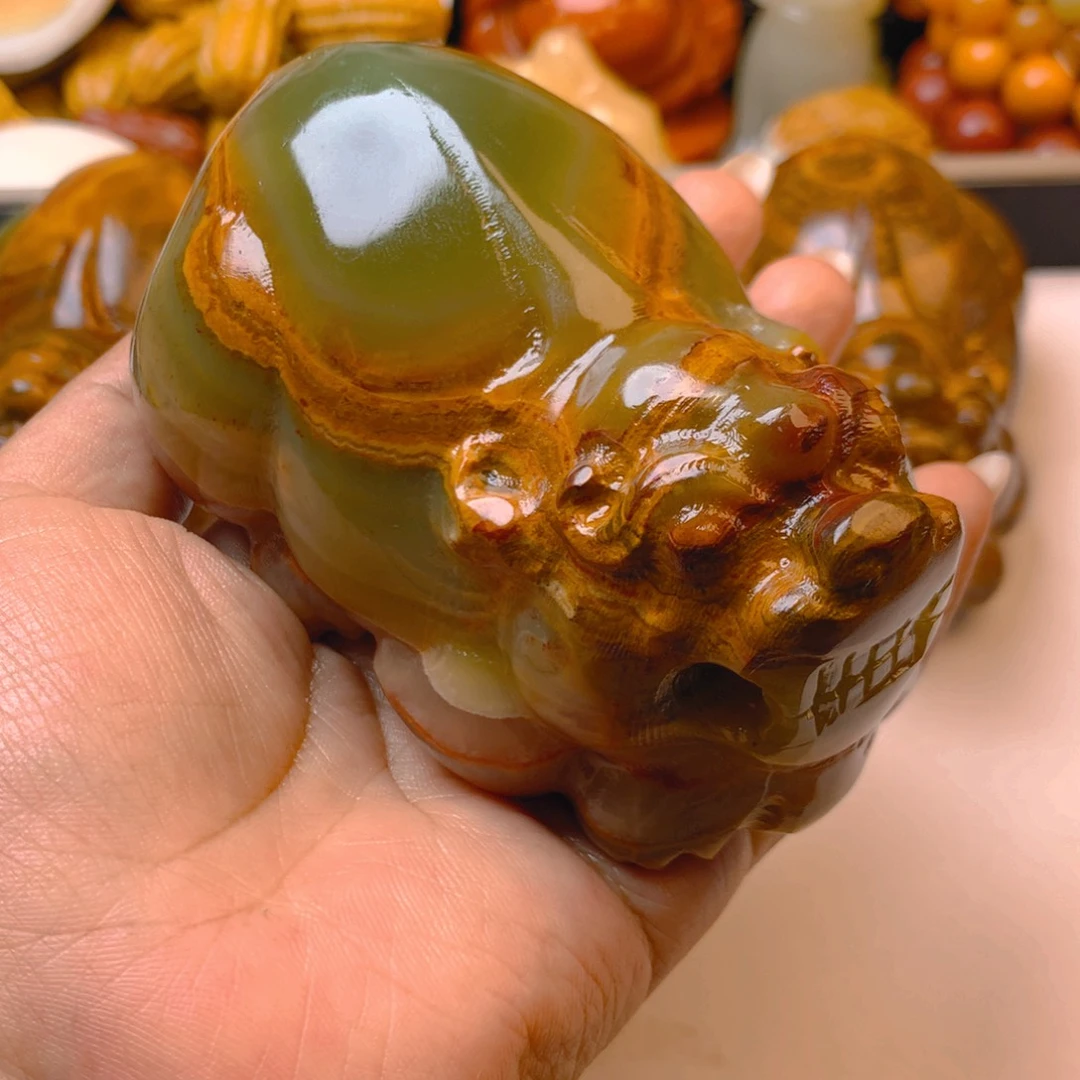 吉**意新疆五彩石