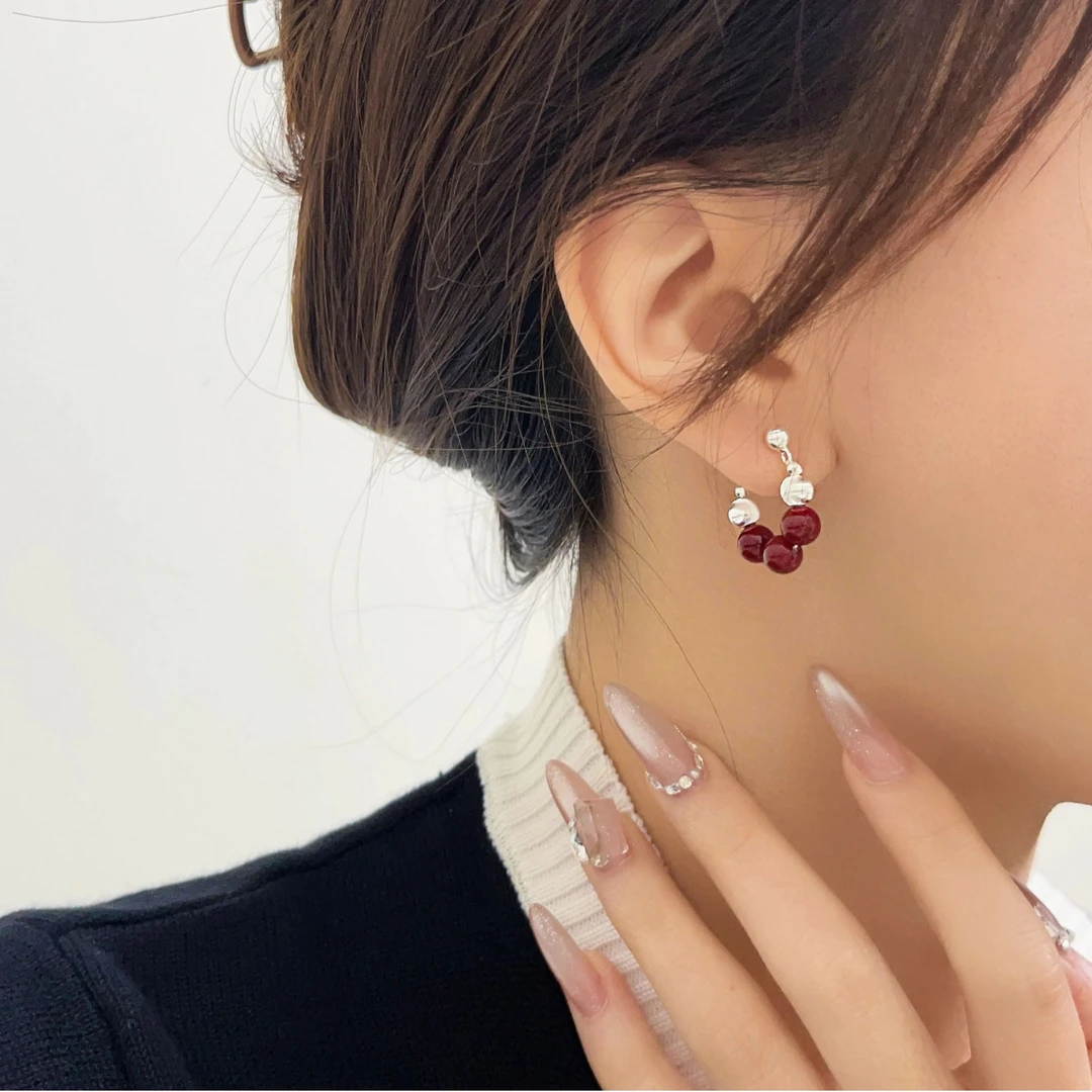 925银耳饰 2025年新款冰糖葫芦红色耳钉气质轻奢可爱百搭少女