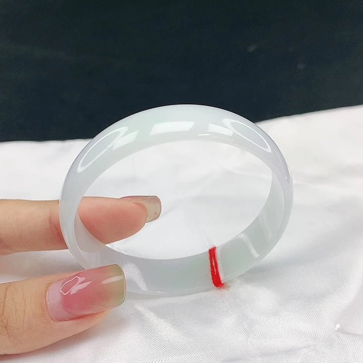 翡翠未镶嵌手镯圈52，05105