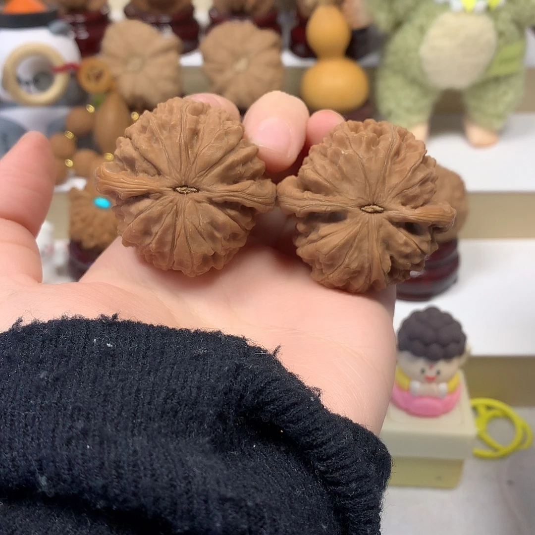 吊坠桃核44尺水龙纹