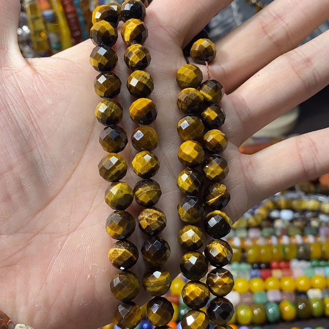 石英质玉未镶嵌，A品虎眼切面10mm，