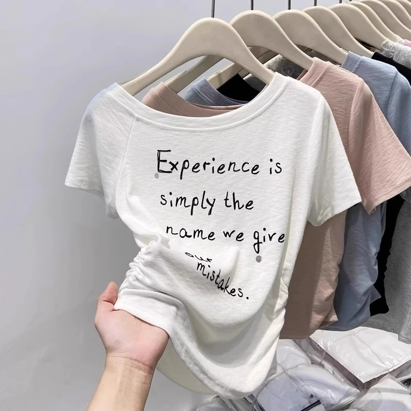 不规则斜肩字母印花白色短袖T恤女夏季新款褶皱收腰修身显瘦上衣