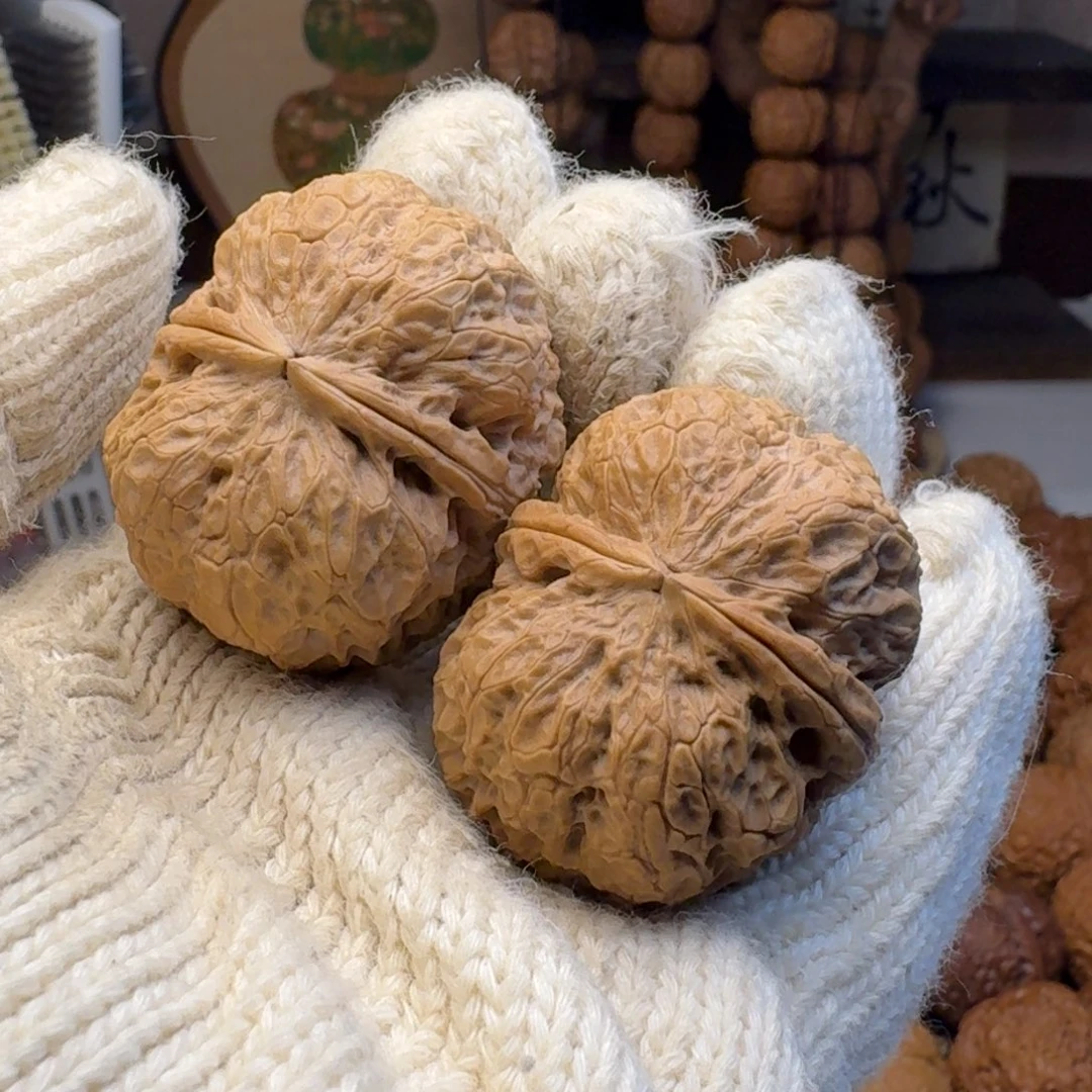 文玩核桃把件倒元宝40.9