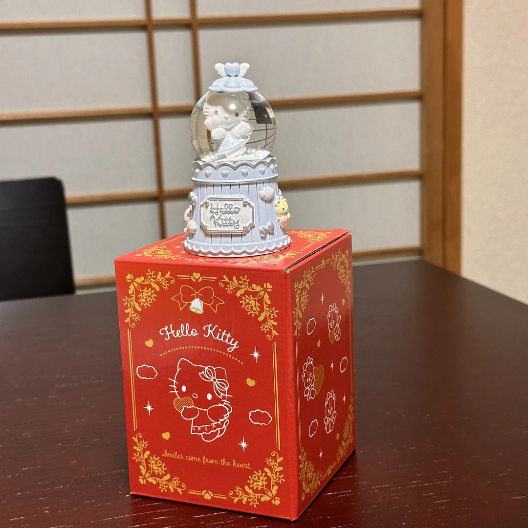 【神户限定】HelloKitty 天使翅膀水晶球摆件