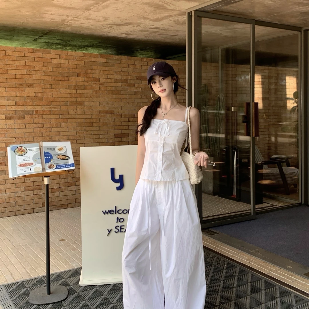 SHER白色系带单排扣吊带背心女装夏季抽绳拖地裤休闲裤两件套