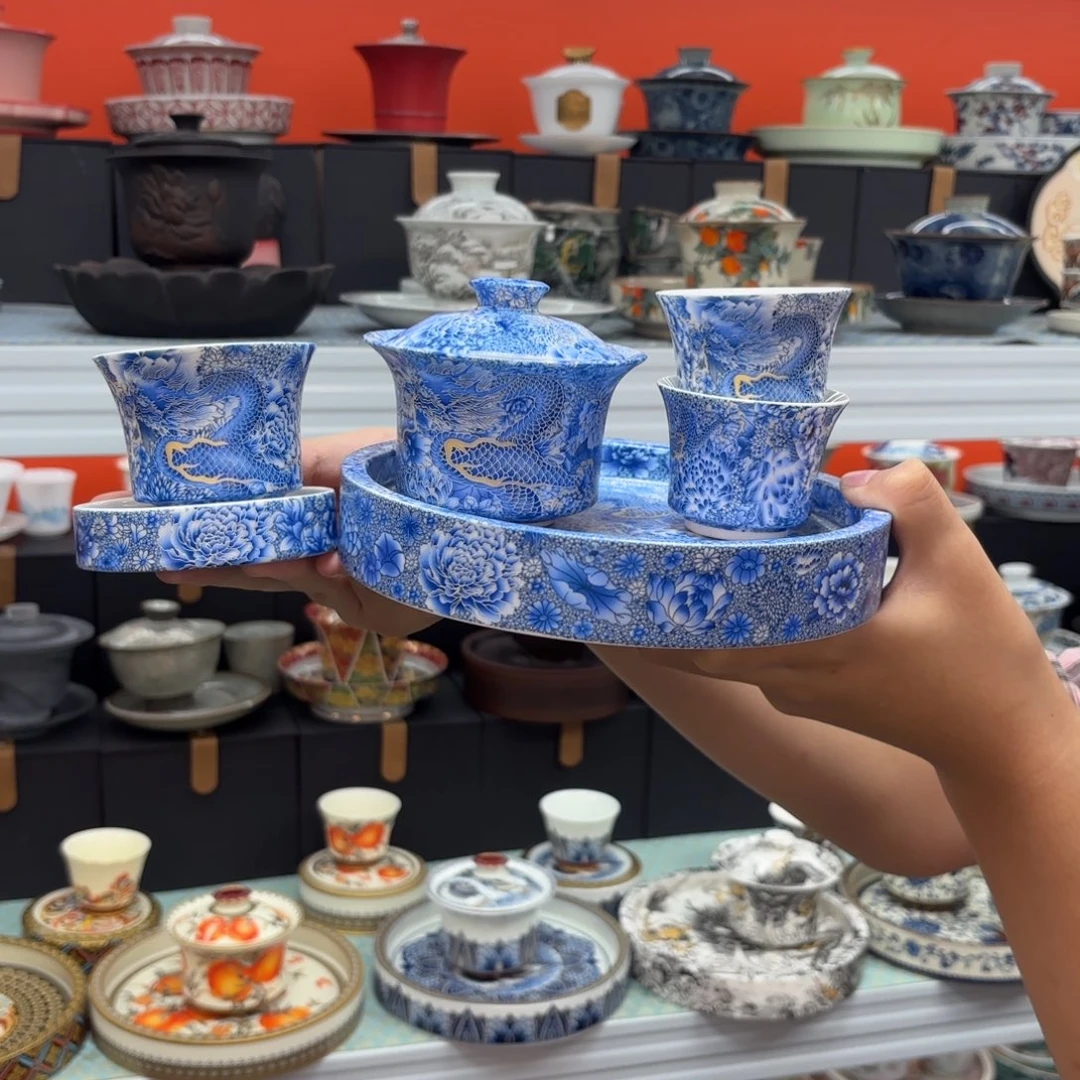 茶具是指由两块金属