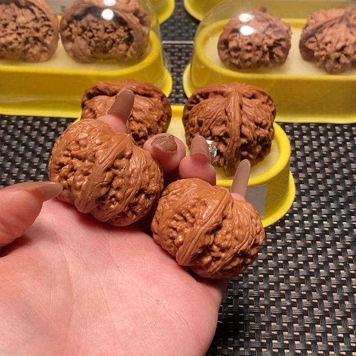 吊坠桃核41元宝333