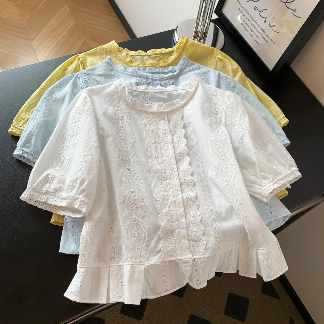 甜美减龄钩花圆领短袖小衫女2025夏季新款气质百搭短款蕾丝衫上衣