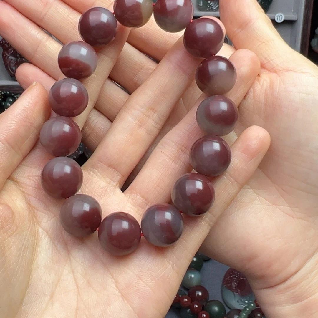 嗯***美玛瑙/玉髓未镶嵌天然秦紫玉俏色雕刻挂饰