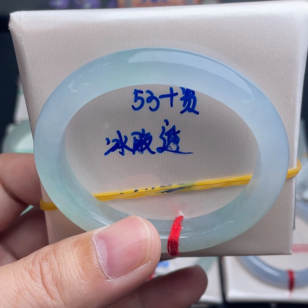 翡翠未镶嵌手镯翡翠手镯09