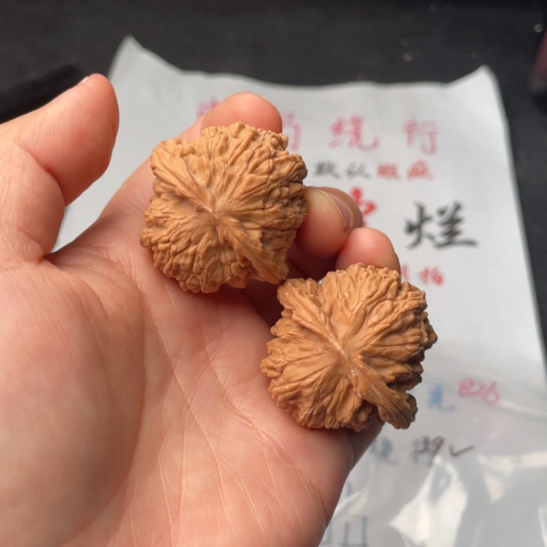 文玩核桃把件826。39麒麟磨