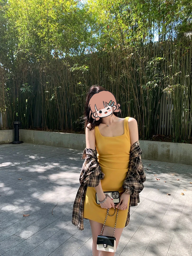 2025夏季百搭时尚失序辣妹吊带裙吊带褶皱连衣裙短款静奢风