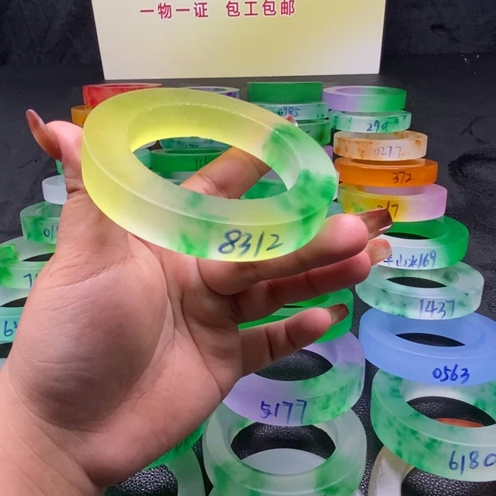 格***花玉百搭时尚独龙翠手镯