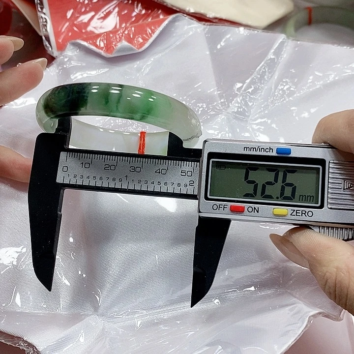 翡翠手镯未镶嵌218