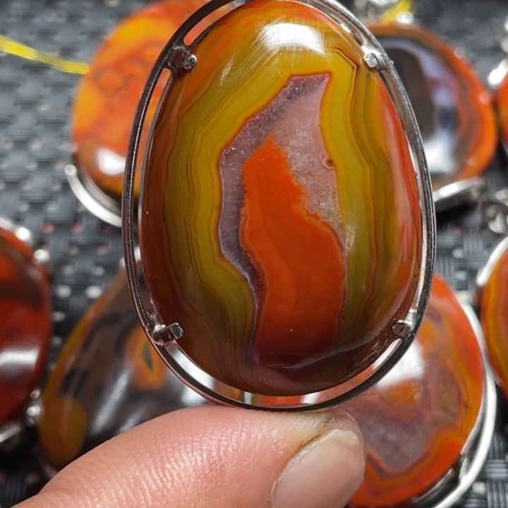 流***星玛瑙/玉髓未镶嵌颈饰