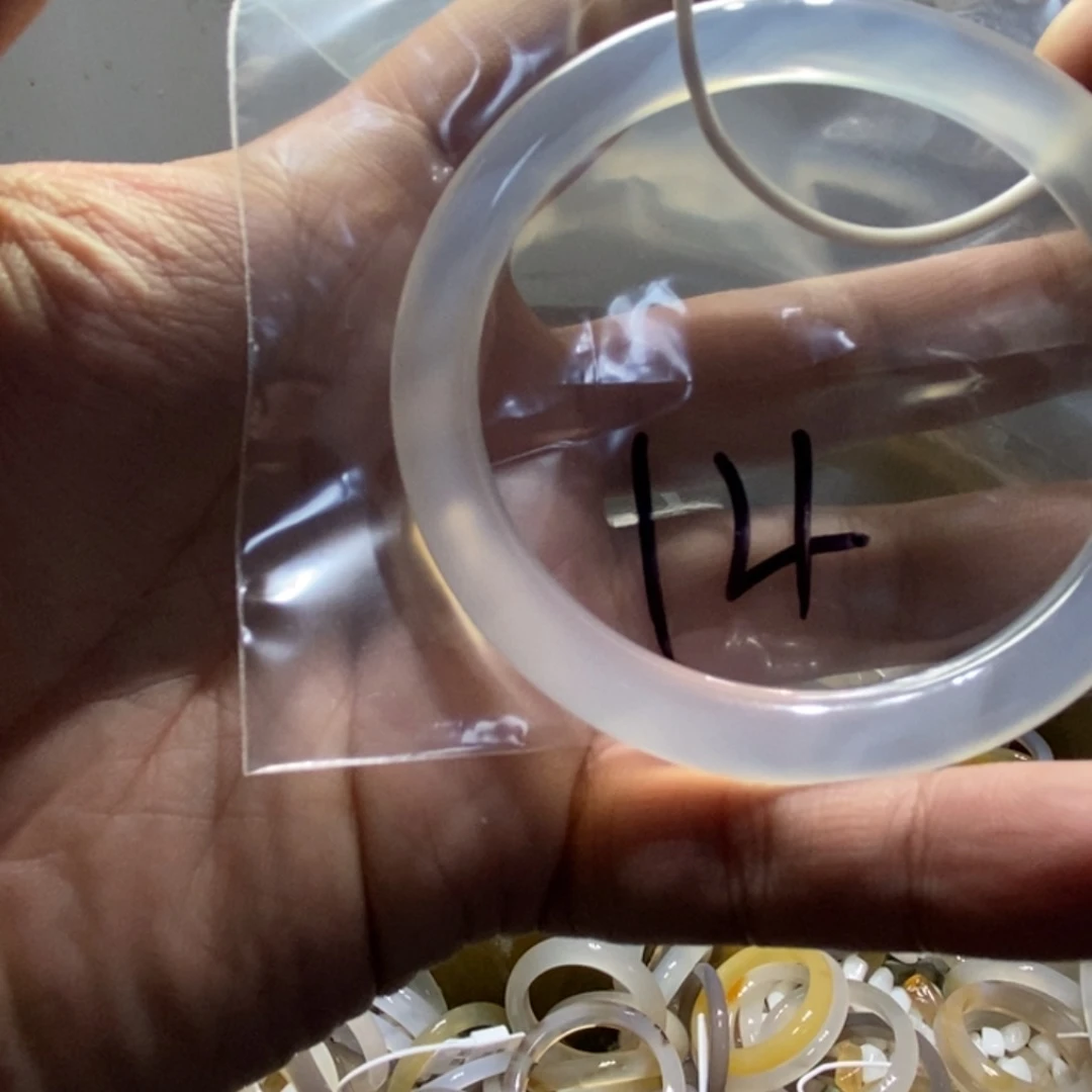 S***，玛瑙/玉髓未镶嵌手镯14号