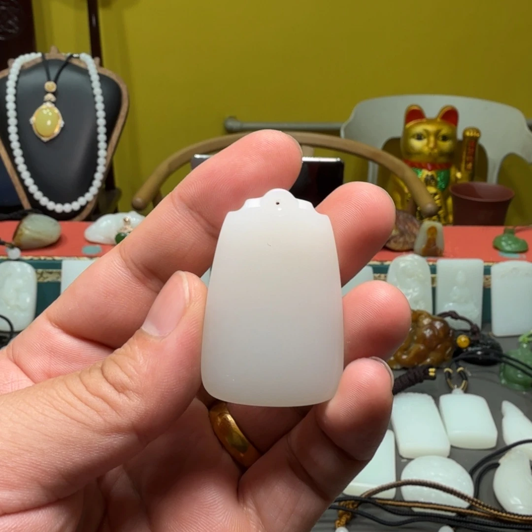 和田玉未镶嵌吊坠(不含链)