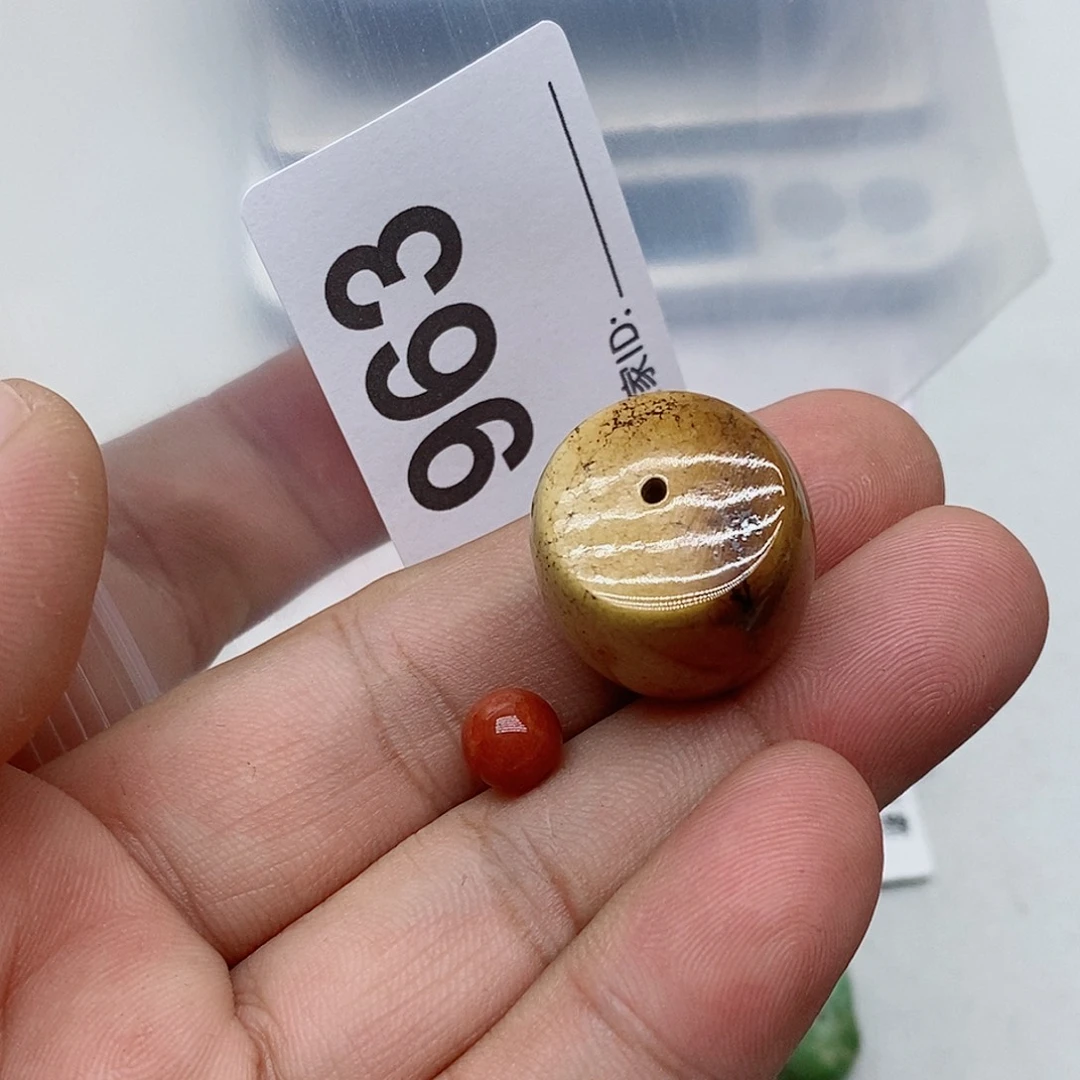 未镶嵌南红玛瑙珠宝奇石
