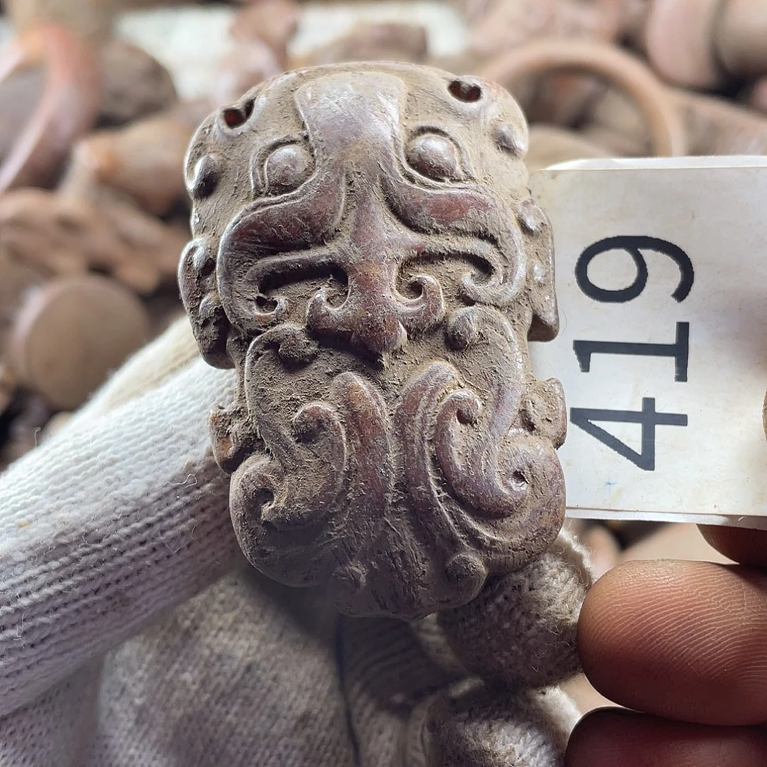 和田玉（糖玉）未镶嵌挂件